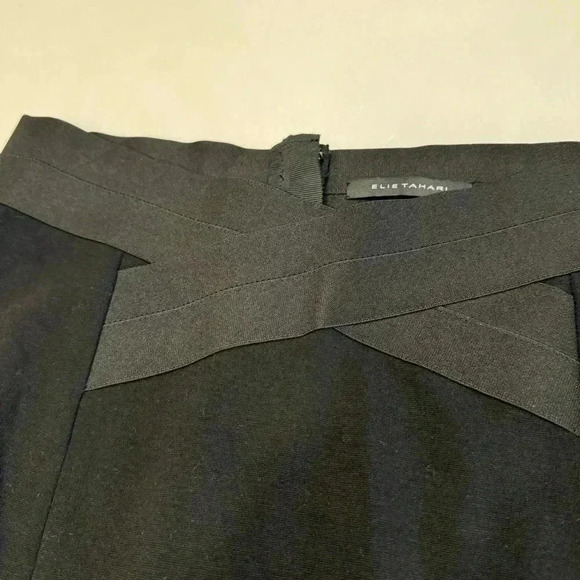 Elie Tahari black black skirt with a criss cross stretch waist zip up back sz 8 - Picture 4 of 11